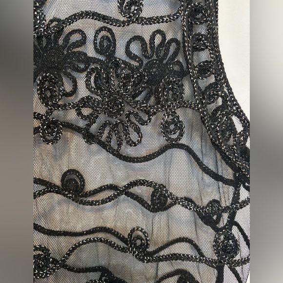 Valenti sheer embroidered vest , sz : medium - Picture 6 of 7